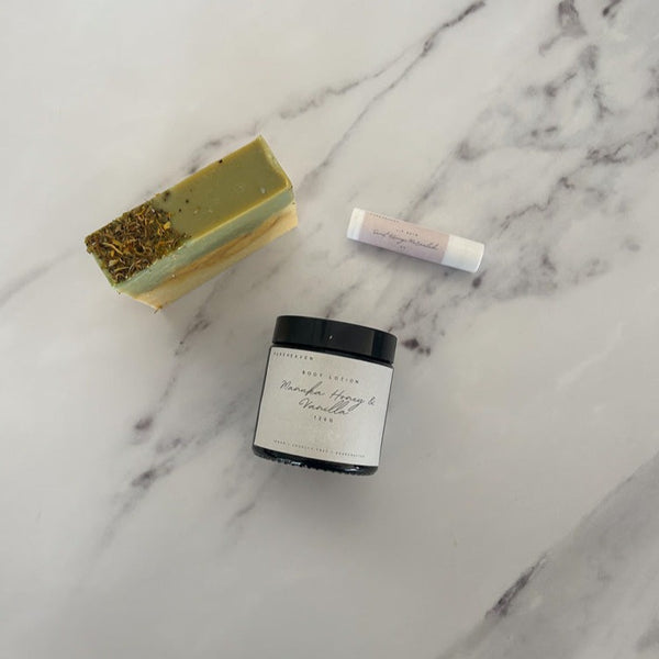 SIMPLE + SWEET GIFT SET